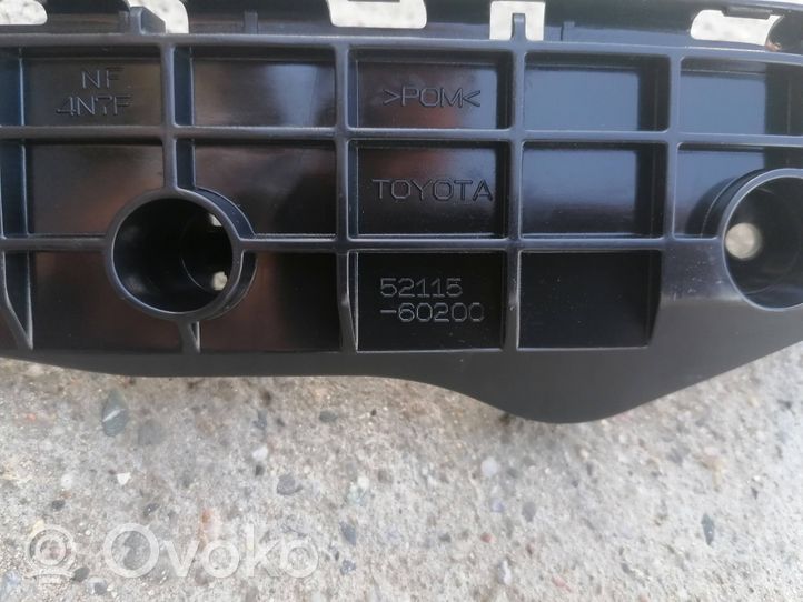 Toyota Land Cruiser (J150) Staffa di rinforzo montaggio del paraurti anteriore 52115-60200