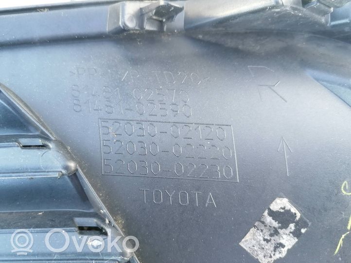 Toyota Auris E180 Grille inférieure de pare-chocs avant 52030-02120