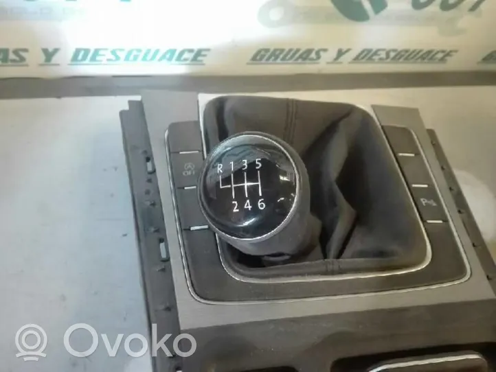 Volkswagen Golf VII Drążek zmiany biegów 