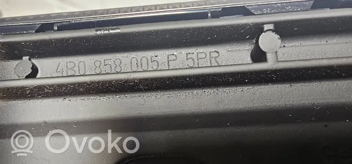 Audi A6 S6 C5 4B Cadre, panneau d'unité radio / GPS 4B0858005P