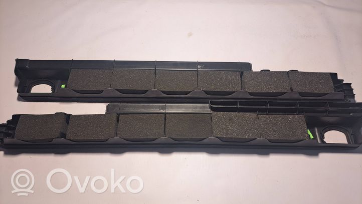 Audi A4 S4 B8 8K Inne elementy wykończenia bagażnika 8K9861828A