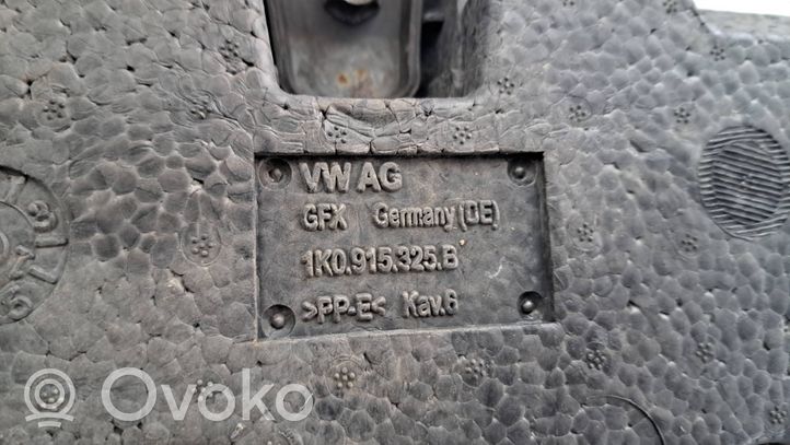 Volkswagen PASSAT B7 Vassoio batteria 1K0915325B