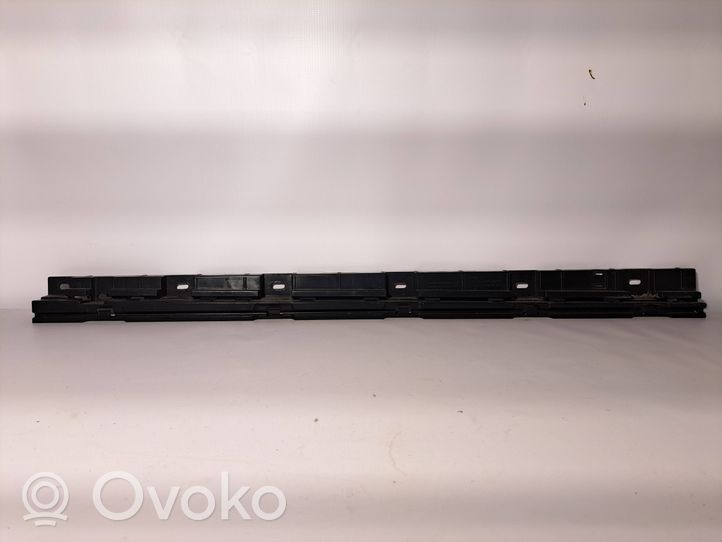 BMW 5 F10 F11 Pastiprinimas slenksčio 7184778