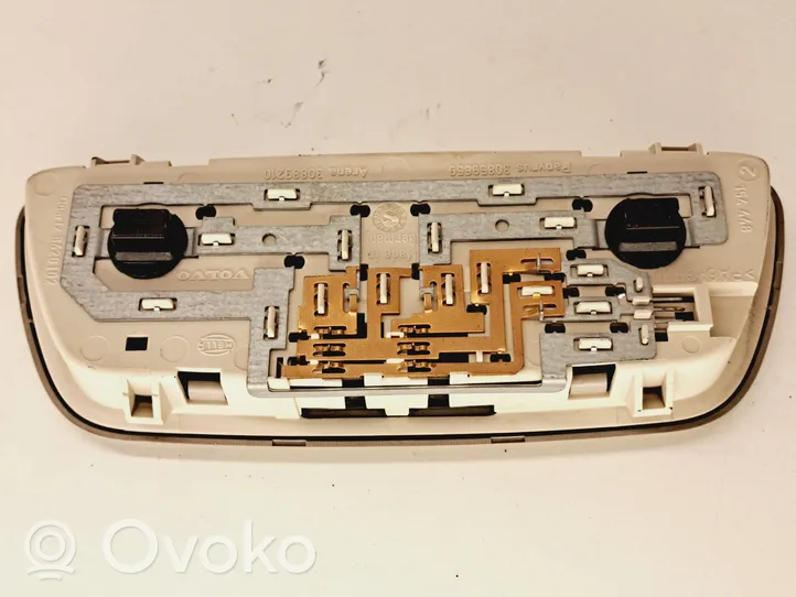 Volvo V50 Lampka podsufitki tylna 30859659