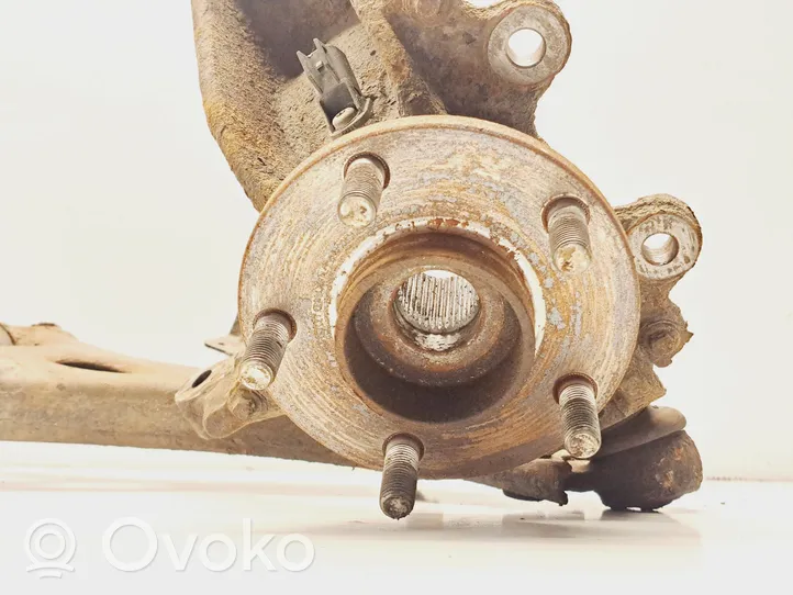Volvo V50 Fusée d'essieu de moyeu de la roue avant 