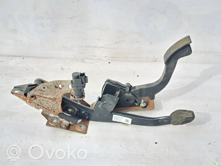 Volvo V50 Assemblage pédale 4M519F836AH