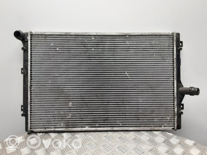 Audi A4 S4 B6 8E 8H Радиатор охлаждающей жидкости A11592009