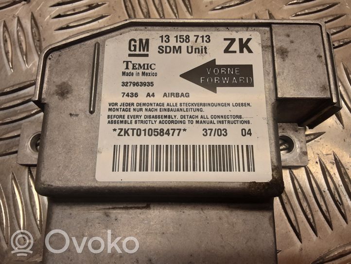 Opel Meriva A Oro pagalvių valdymo blokas 13158713