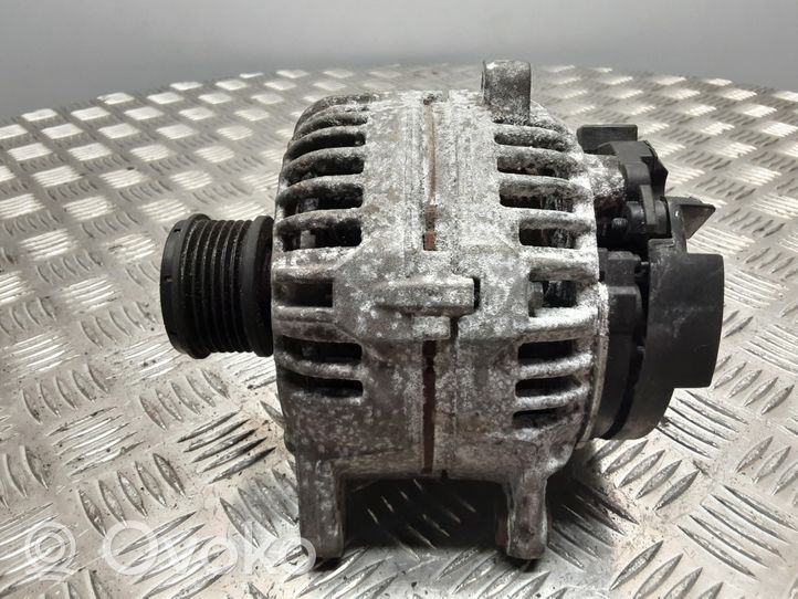 Nissan Qashqai+2 Alternator 0124525140