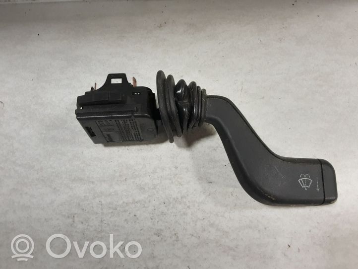 Opel Astra H Manetka / Przełącznik wycieraczek 90243395