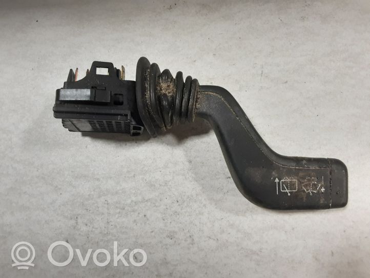 Opel Astra H Manetka / Przełącznik wycieraczek 90243395