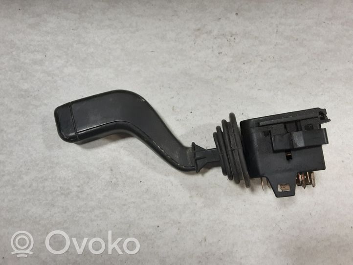 Opel Vectra B Commodo de clignotant 90506667