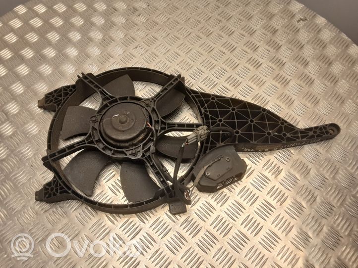 Nissan Pathfinder R51 Elektrisks radiatoru ventilators 92120EB400