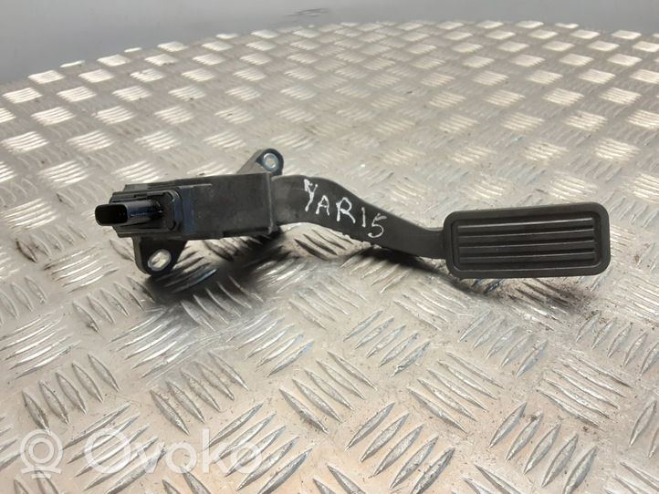 Toyota Yaris Pedale dell’acceleratore 781100D011