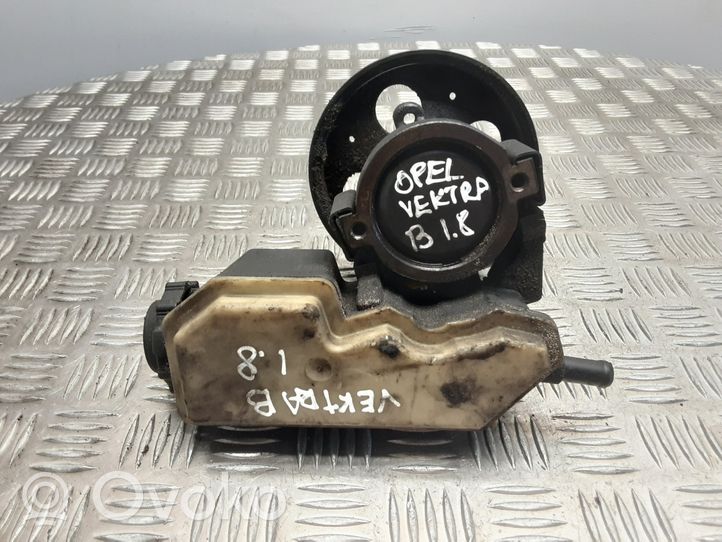 Opel Vectra B Pompe de direction assistée 90495957