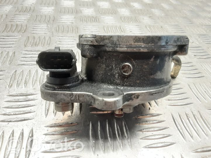 Toyota Yaris Unterdruckpumpe Vakuumpumpe 0281002406