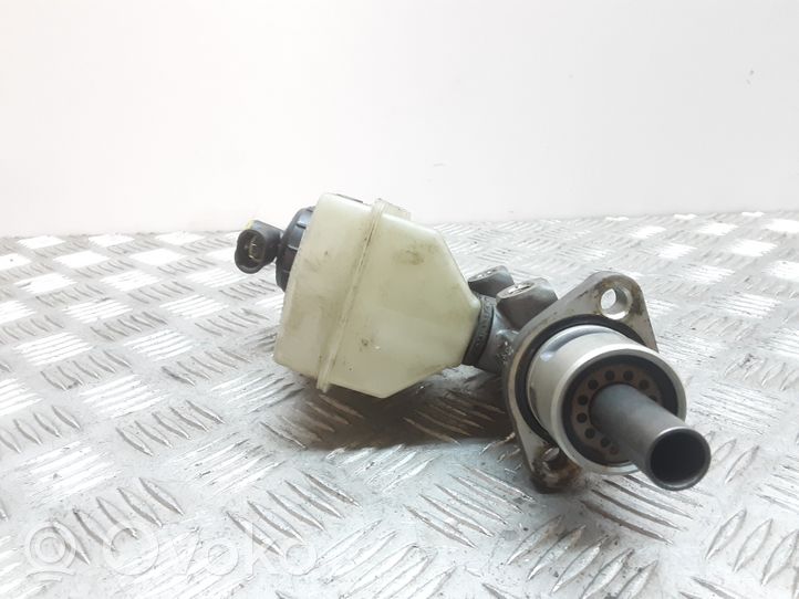 Renault Scenic RX Master brake cylinder 7700436913