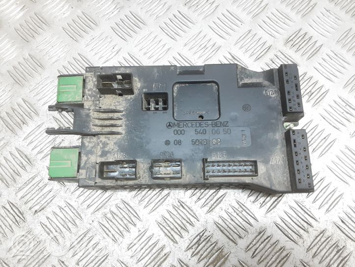 Volkswagen II LT Module de fusibles 0005400650