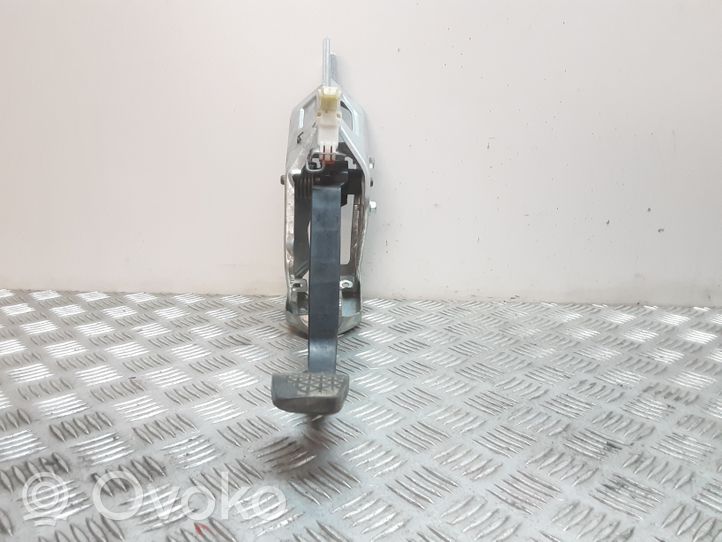 Opel Zafira A Clutch pedal 90581106