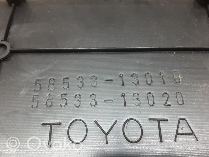 Toyota Corolla Verso E121 Etuosan tavaratilan säilytyslokero 5853313010