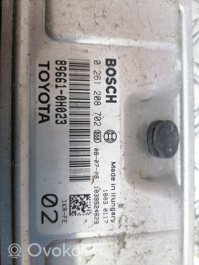 Toyota Aygo AB10 Sterownik / Moduł ECU 0261208702