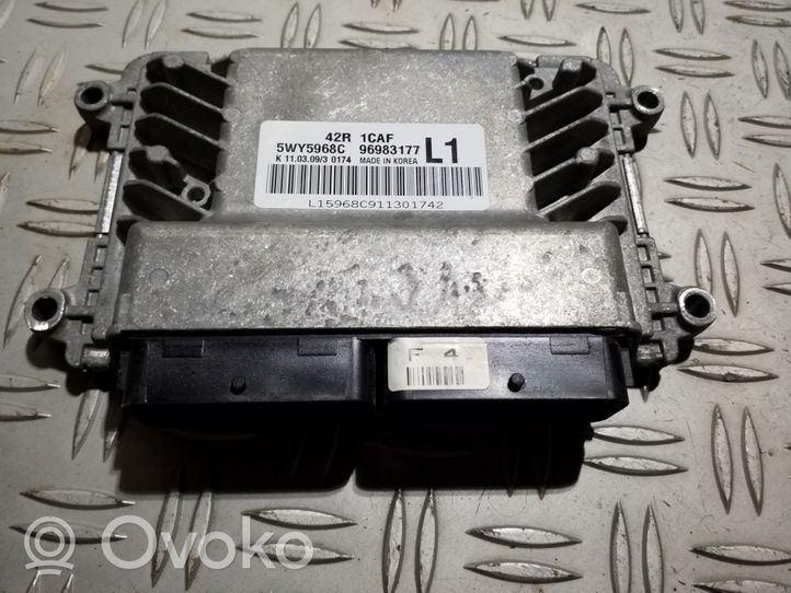 Chevrolet Aveo Calculateur moteur ECU 96983177