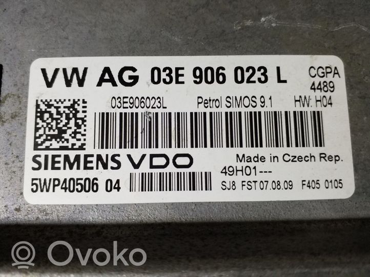 Volkswagen Polo IV 9N3 Calculateur moteur ECU 03E906023L