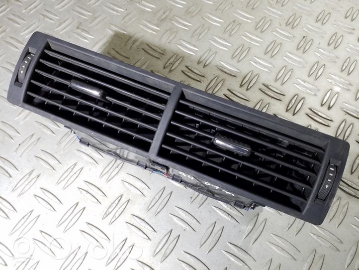 Audi A4 S4 B6 8E 8H Grille d'aération centrale 8E0820951H