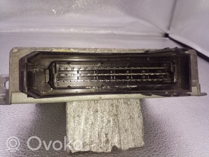 Opel Vectra B Komputer / Sterownik ECU silnika 90506365