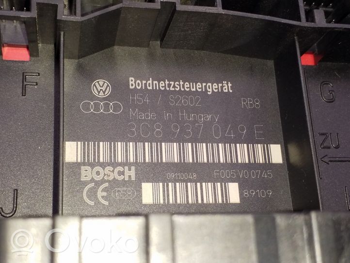 Volkswagen Tiguan Barošanas vadības bloks 3C8937049E
