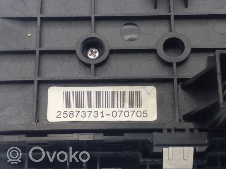 Opel Antara Light switch 25873731