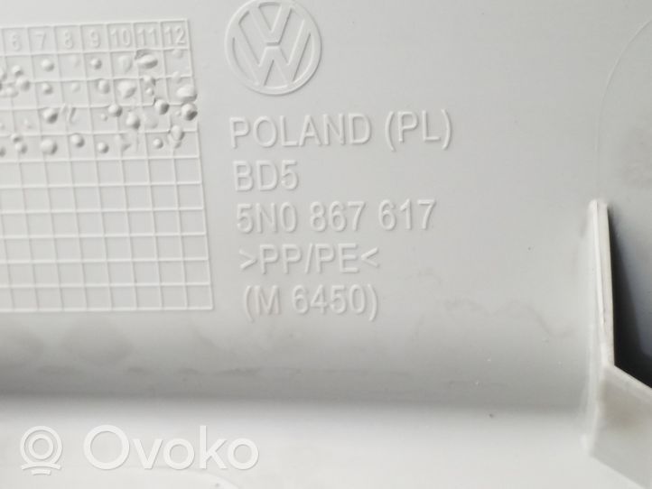 Volkswagen Tiguan Inne elementy wykończenia bagażnika 5N0867617