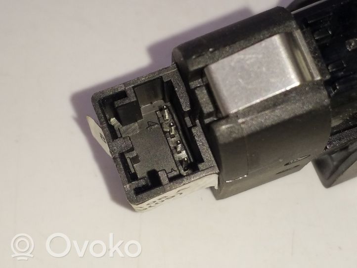 Audi A4 S4 B8 8K Central locking switch button 8K0962108A