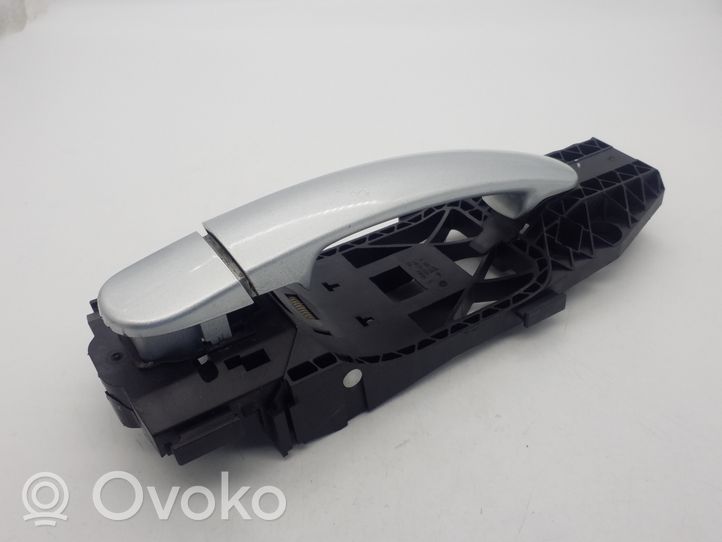 Volkswagen Jetta VI Front door exterior handle 5N0837885H