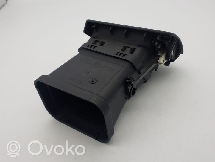 Volvo C30 Copertura griglia di ventilazione laterale cruscotto 39888290