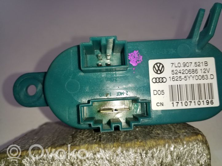 Audi Q7 4L Heater blower fan relay 7L0907521B