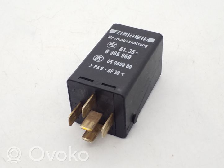 BMW X5 E53 Charging relay 8365960