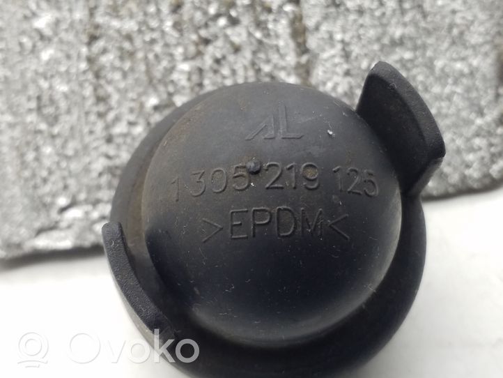 Opel Zafira B Cache-poussière de phare avant 1305219125