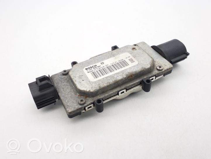 Ford Focus Module de commande de ventilateur 1137328567