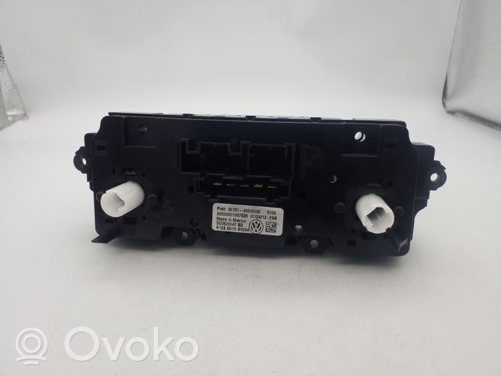 Volkswagen Jetta VI Climate control unit 5C0820047BD