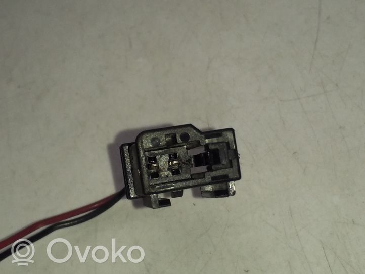 Volkswagen Touareg II Tailgate opening switch 7L6945427