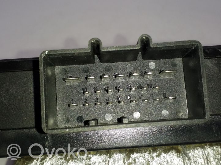 Volkswagen Touareg I Sunroof control unit/module 7L6959107A