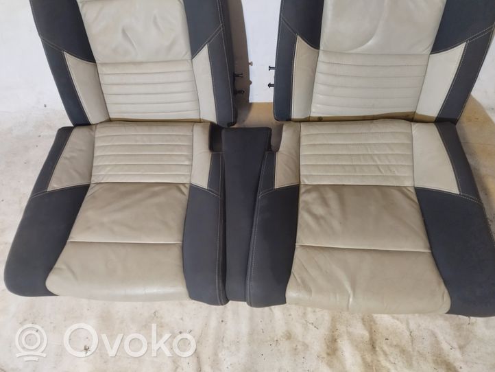 Volvo C30 Sėdynių komplektas 