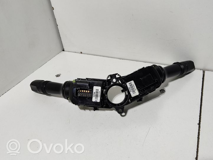 Hyundai ix35 Leva/interruttore dell’indicatore di direzione e tergicristallo 934202K560