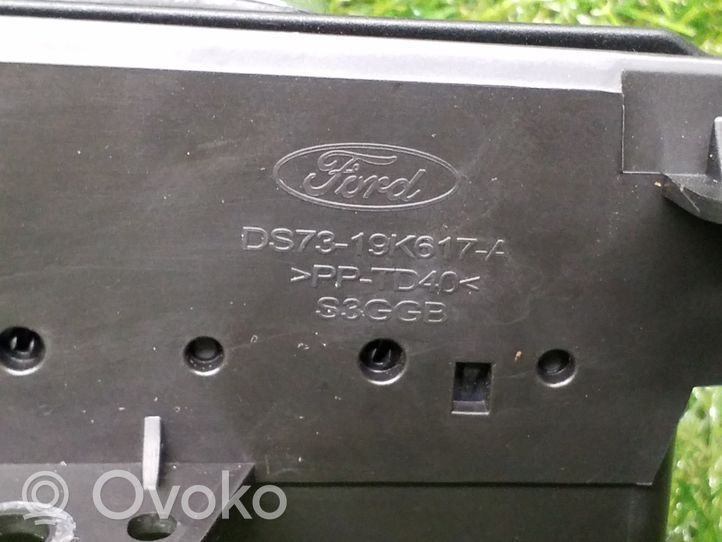 Ford Fusion II Grille d'aération centrale DS7319K617A