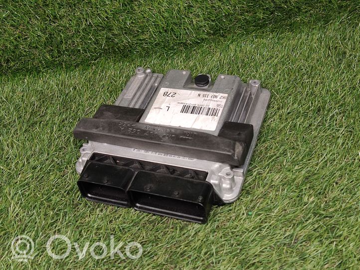 Audi A4 S4 B8 8K Centralina/modulo motore ECU 8K2907115N