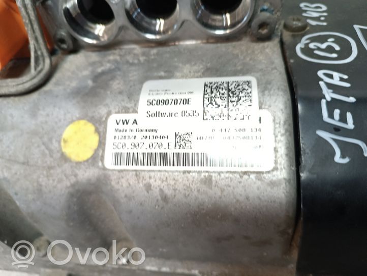 Volkswagen Jetta VI Akkulaturi (vaihtoehtoinen) 5C0907070E