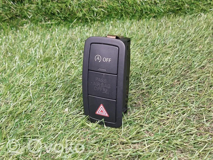 Audi A1 Hazard light switch 8X0959672G