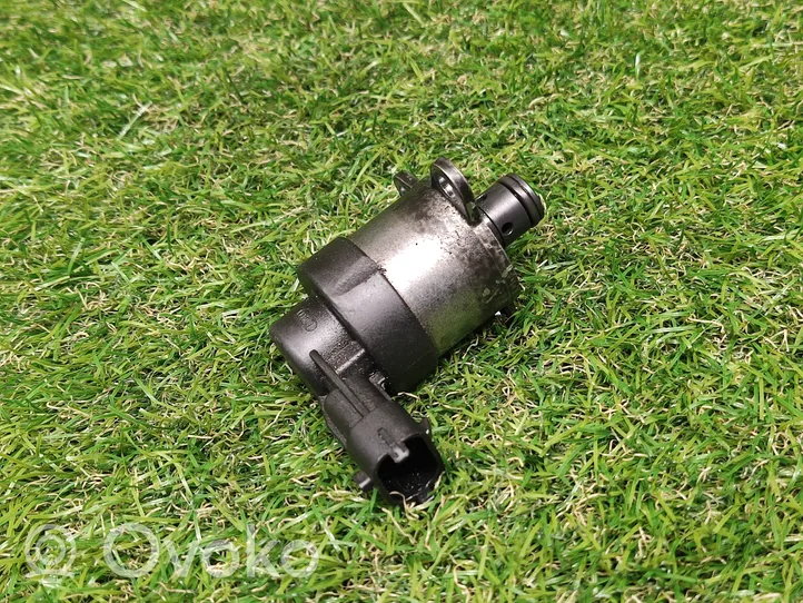 Opel Astra J Fuel pressure regulator 0928400680