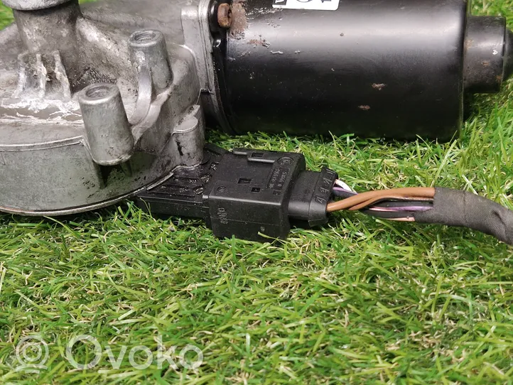 Mercedes-Benz Vito Viano W639 Wiper motor A6398200040